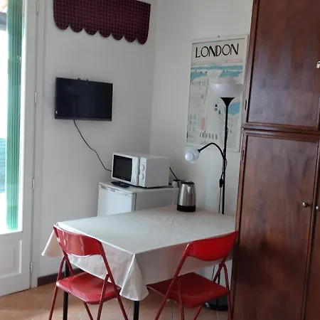 10 Minutes From Turin, Private Parking Apartman
